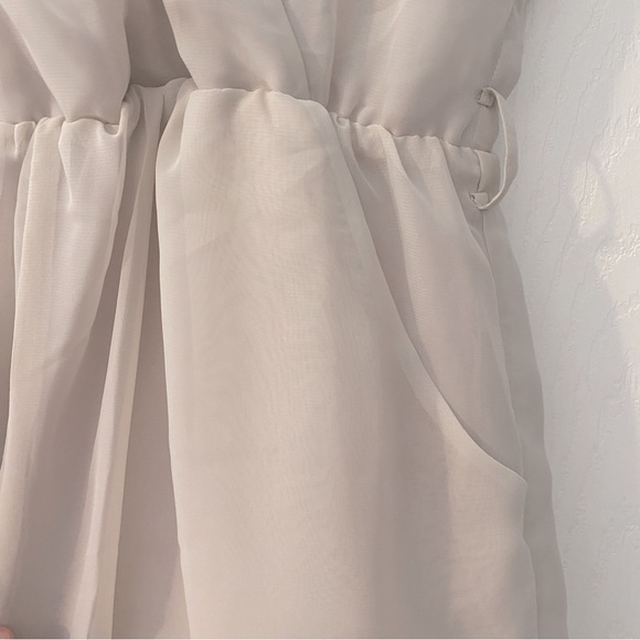 Love Tree silk chiffon sleeveless grey romper - Picture 4 of 7